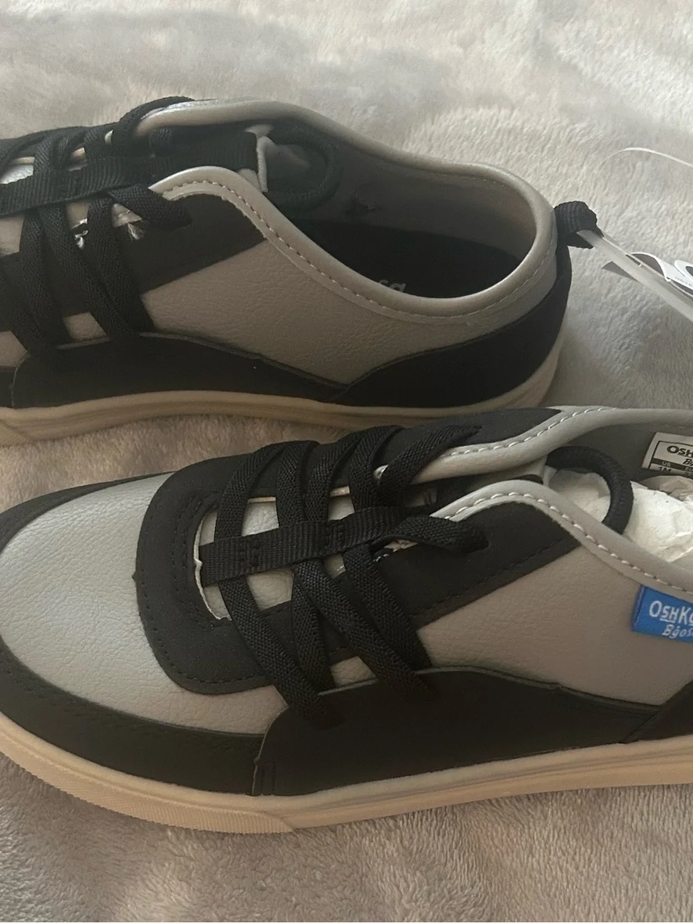OshKosh Bgosh new black